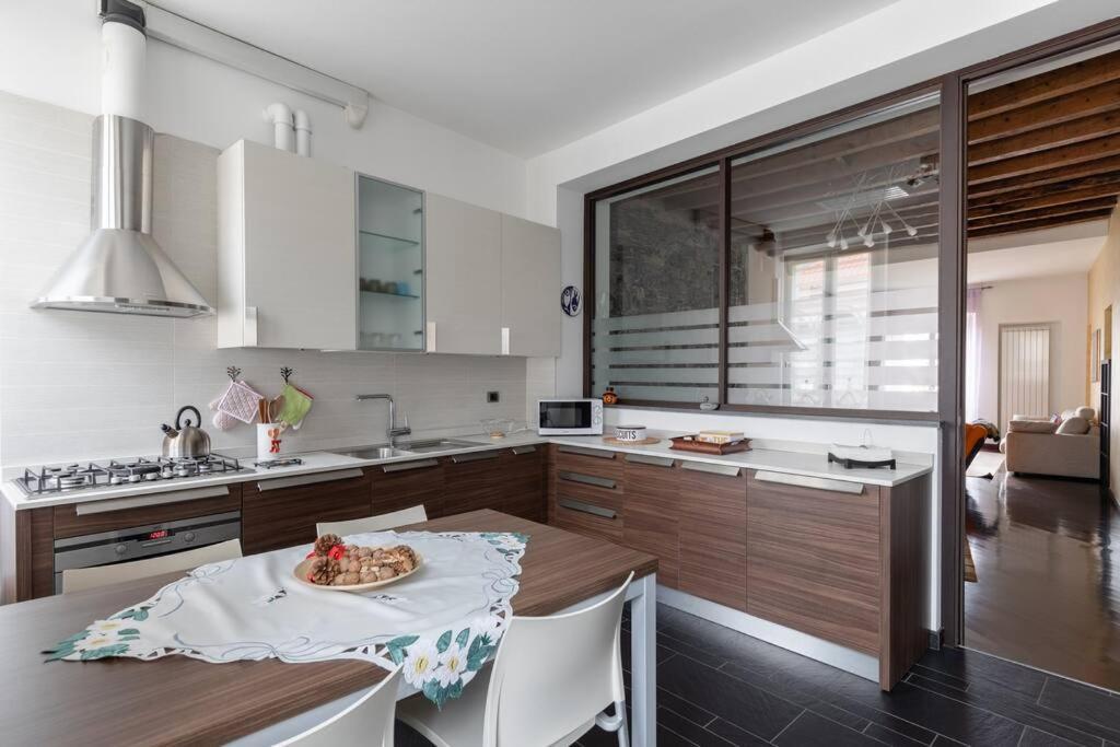 Magnifico Appartamento Centro Como - Rusconi 33 ภายนอก รูปภาพ